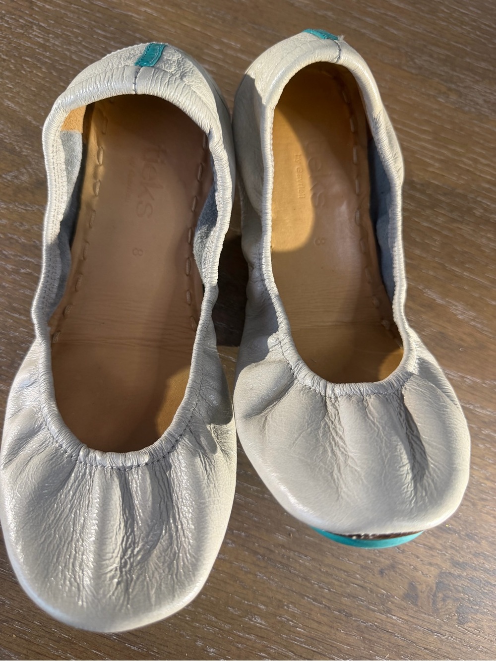 Tieks Cream Leather Ballet Flats with Teal Accent
